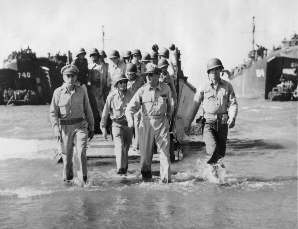 General-Douglas-MacArthur-20